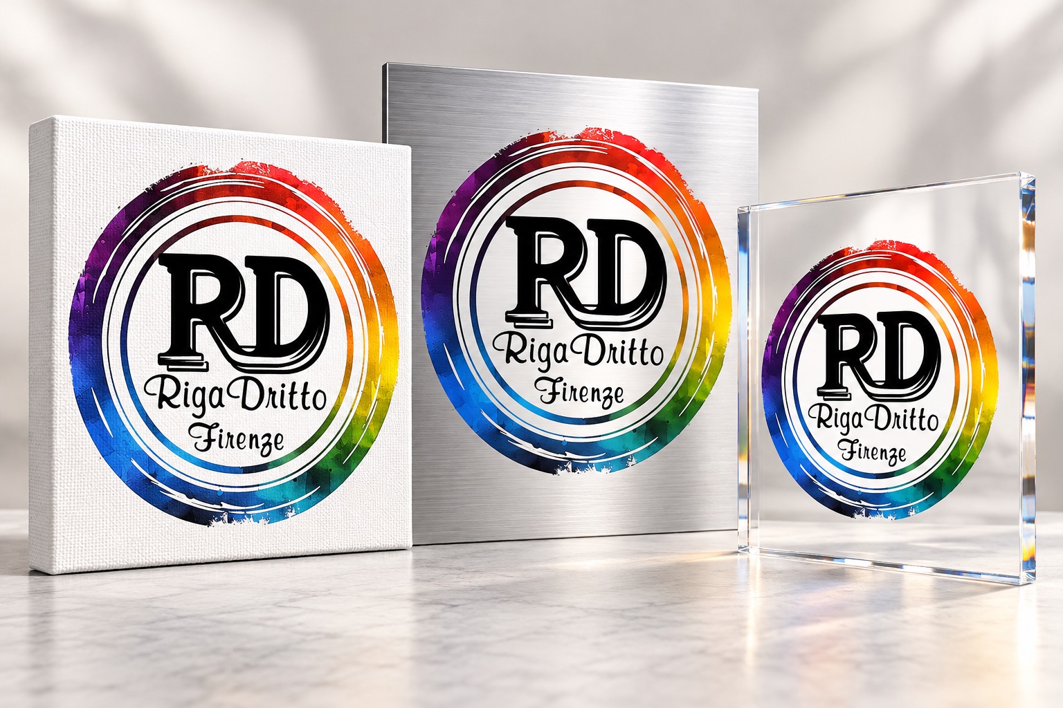 Esempi di stampa su tela, alluminio e plexiglass con logo Riga Dritto